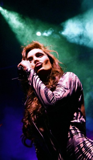 289004111 - 1-Anahi 7-1