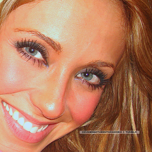 tumblr_lp2nk3GzsM1qlngwyo1_500 - 1-Anahi 7-1