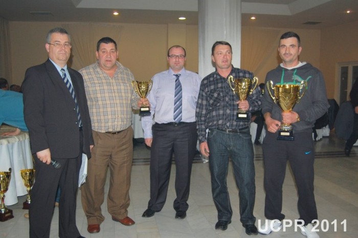 premierea capionatului national ucpr. isapas ,dumitrache si stoica loc 1,2,3 mare fond palmarez 2 an - 2011