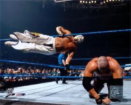 Rey vs Kane - Poze cu Wrestleri Mai mult cu Orton