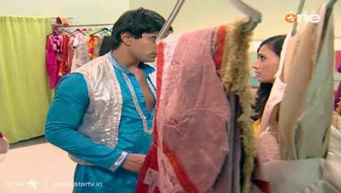 139 - DILL MILL GAYYE KaSh As AR Heer Ranjha Scene Caps By Me I
