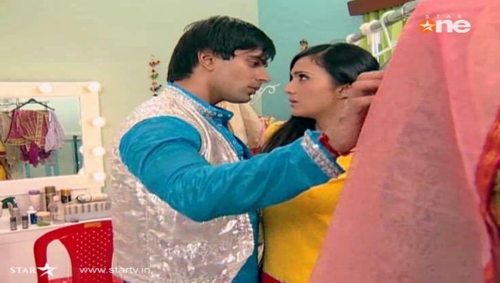 73 - DILL MILL GAYYE KaSh As AR Heer Ranjha Scene Caps By Me I