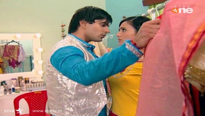 76 - DILL MILL GAYYE KaSh As AR Heer Ranjha Scene Caps By Me I