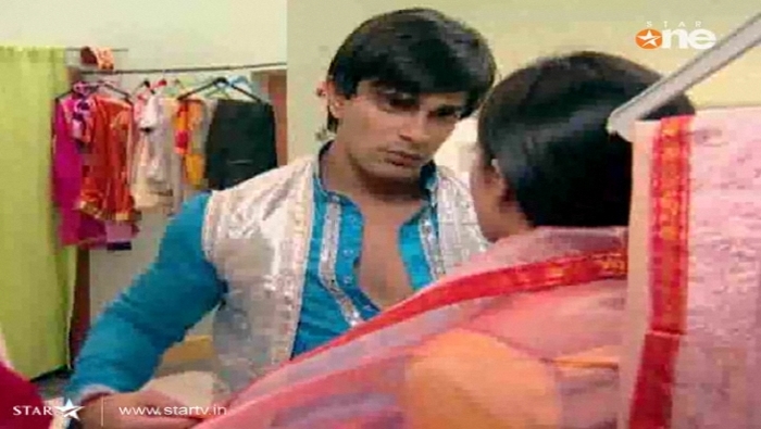 105 - DILL MILL GAYYE KaSh As AR Heer Ranjha Scene Caps By Me I