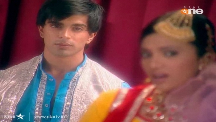 276 - DILL MILL GAYYE KaSh As AR Heer Ranjha Scene Caps By Me I