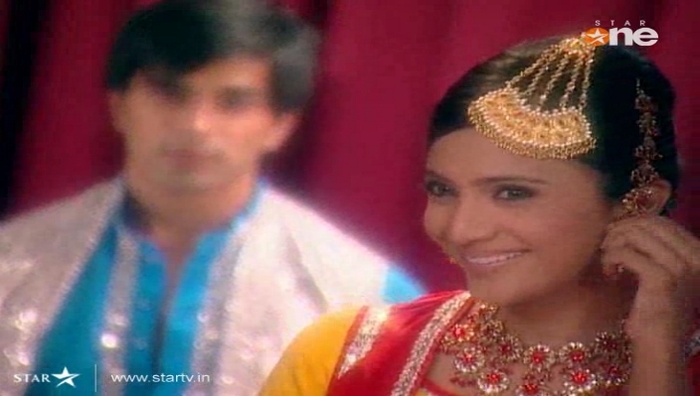 280 - DILL MILL GAYYE KaSh As AR Heer Ranjha Scene Caps By Me I