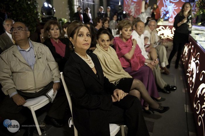 207695_10150150034802371_16310792370_7021510_5892108_n