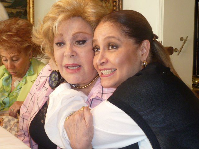 270658_10150222172807371_16310792370_7621065_219671_n