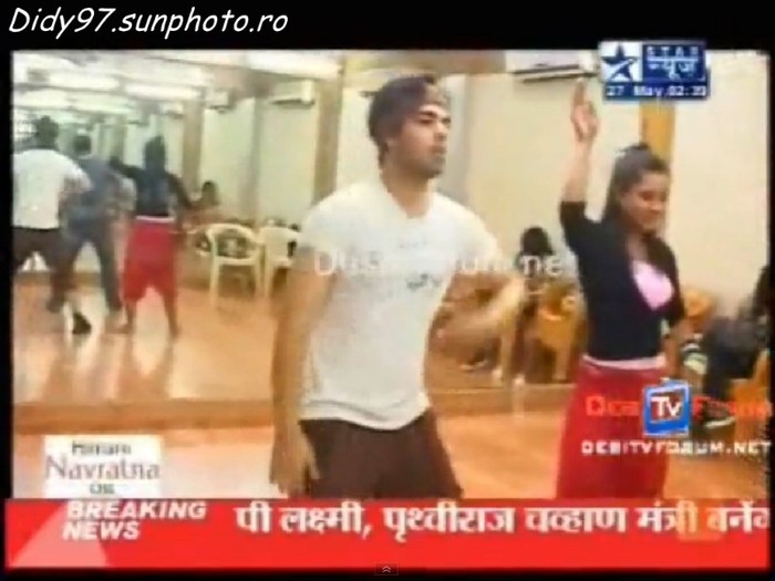 SBS - Parul and Kinshuk Rehearsing for Star Parivaar Awards 2009 on SBS