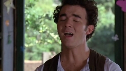 Camp Rock 2 (434)