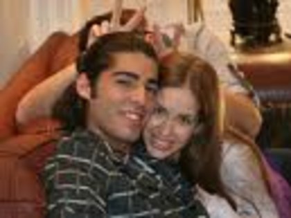 41309_144634392224687_129438283744298_305071_7755856_a