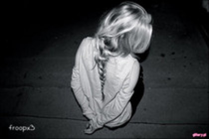 48235995_VZVRDRKHT - Poze Artistice 3