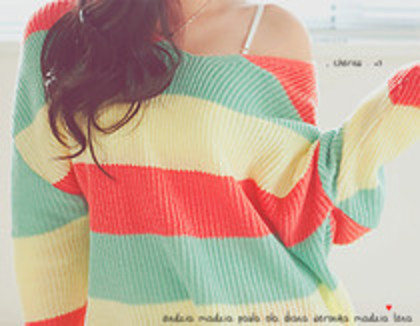 48235997_VVVXRQLLW - Poze Artistice 3