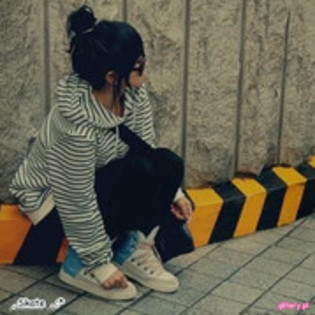 48236009_OOKFHVYXN - Poze Artistice 3