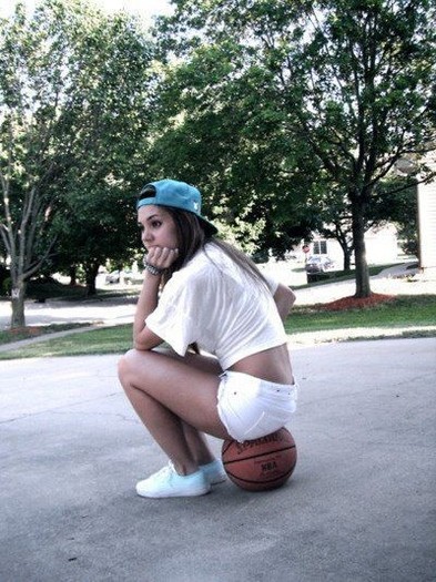 tumblr_lvleurN0E41ql2umdo1_400_large - Poze Artistice 3