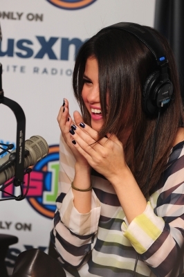 normal_007 - 14 March - Promoting her new music video Who Says at SiriusXM Radio in NYC