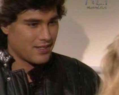 ddf4 - Eduardo Yanez