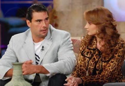 071128_destilando_l-jpg - Eduardo Yanez