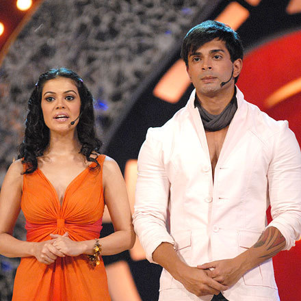 45204326_PYGGOHEEN - Karan Singh Grover si Shweta Gulati