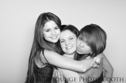normal_014 - Wizards of Waverly Place Prom 2011