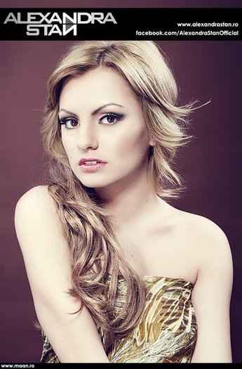 254336_219649431398971_129090557121526_744167_4240693_n_large - alexandra stan