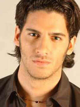 309867_160425804050718_102757236484242_294636_702280558_n - Erick Elias