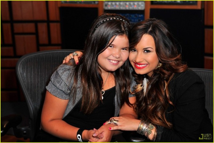 demi-lovato-new-album-drops-september-20-02 - demi lovato just jared