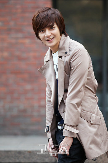 kim-joon-9 - Kim Joon as Song Woo Bin