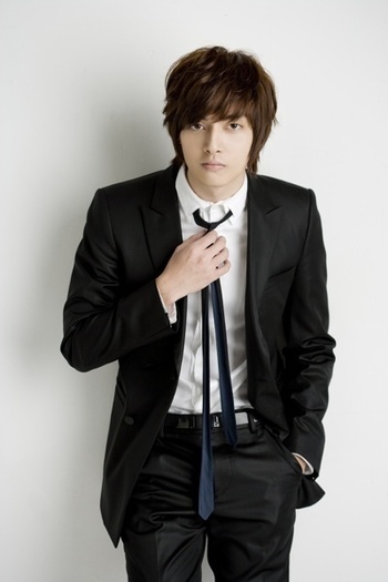 kimjoon - Kim Joon as Song Woo Bin