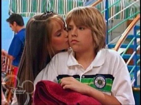 mg0oilcbk9pt9ktl - xxCole Sprouse and Debby Ryanxx