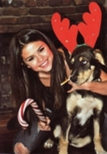 59104751_BSUCQPP2 - selena gomez