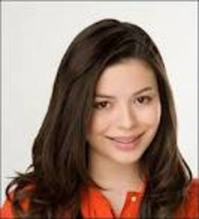 dfnhkjgfhjgk - miranda cosgrove