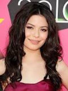 ghjfihkjgf - miranda cosgrove