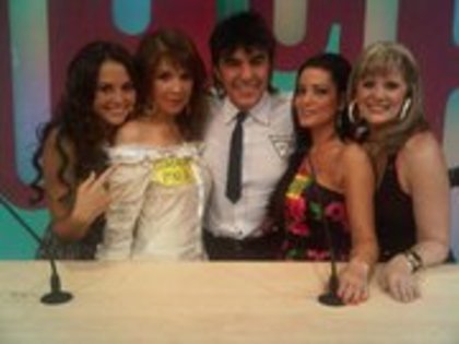 33635_483076524714_379559484714_7034431_8296851_a - Erika Buenfil