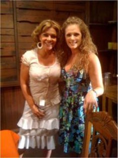 66346_483076139714_379559484714_7034412_5664722_a - Erika Buenfil