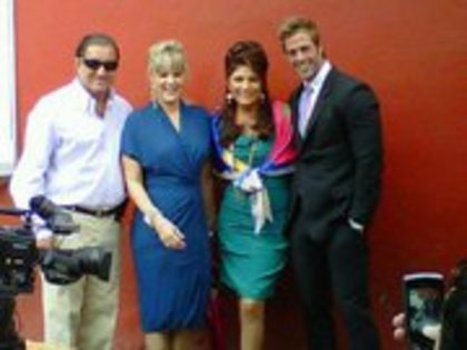 230148_10150245809289715_379559484714_8867383_985735_a - Erika Buenfil