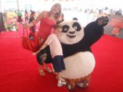 247949_10150267063954715_379559484714_9071307_6085439_a - Erika Buenfil