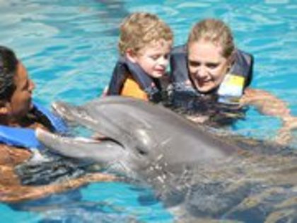 261364_10150309633699715_379559484714_9388296_6915953_a - Erika Buenfil