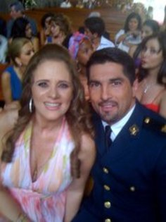 269954_10150309585339715_379559484714_9387784_2069421_a - Erika Buenfil