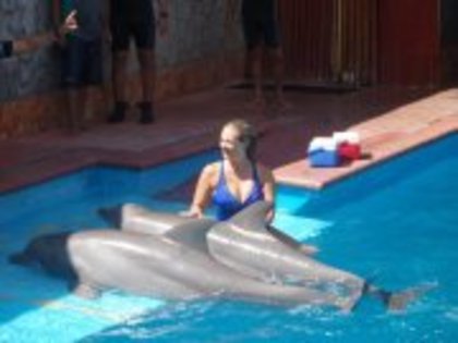 292866_10150361411019715_379559484714_9926244_6878051_a - Erika Buenfil