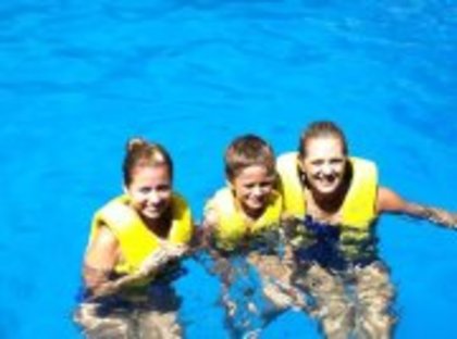 321307_10150361407494715_379559484714_9926188_7308897_a - Erika Buenfil