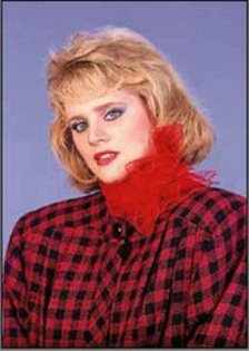 246866_1929148682455_1654358166_1904258_7448450_a - Erika Buenfil