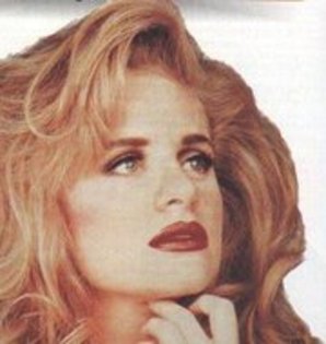 249633_1921024439354_1654358166_1893170_2831141_a - Erika Buenfil