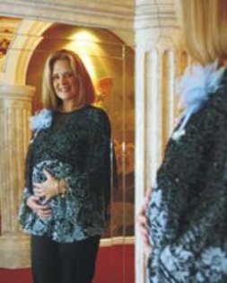 253515_1900338762225_1654358166_1865325_4721495_a - Erika Buenfil