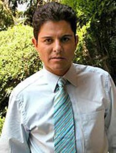 262921_253379714689613_253377564689828_948582_4133135_a