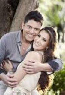images (21) - Ernesto Laguardia