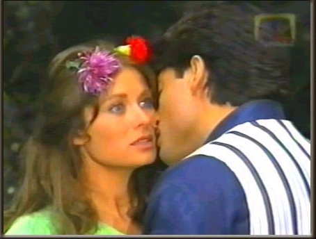 5296_105204062260_56991167260_2557532_2703974_n - Esmeralda
