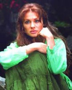 164512_1823604194749_1379576136_2150768_2939897_a - Esmeralda