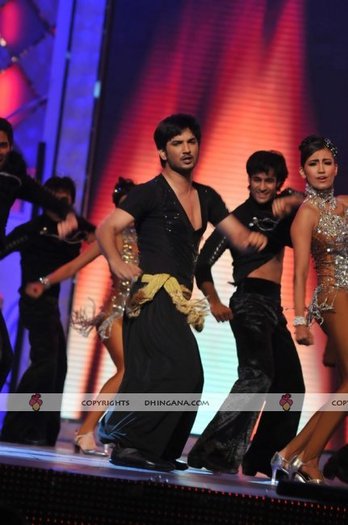 229358_201819799859441_107686275939461_485112_1071415_n