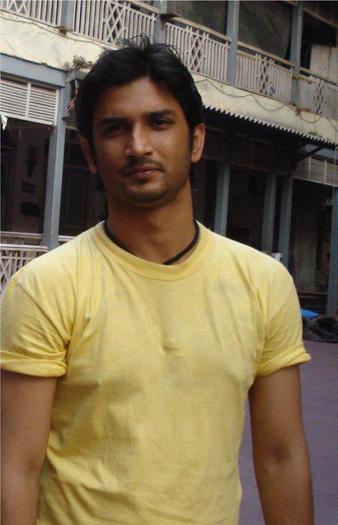 298089_249737171734370_107686275939461_651863_982485031_n